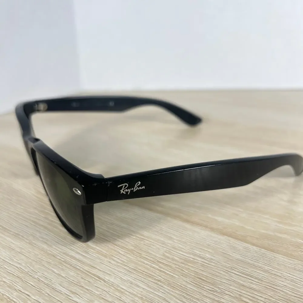 Ray-Ban RB2132 New Wayfarer Sunglasses Polarized Lenses 901 55-18 Black